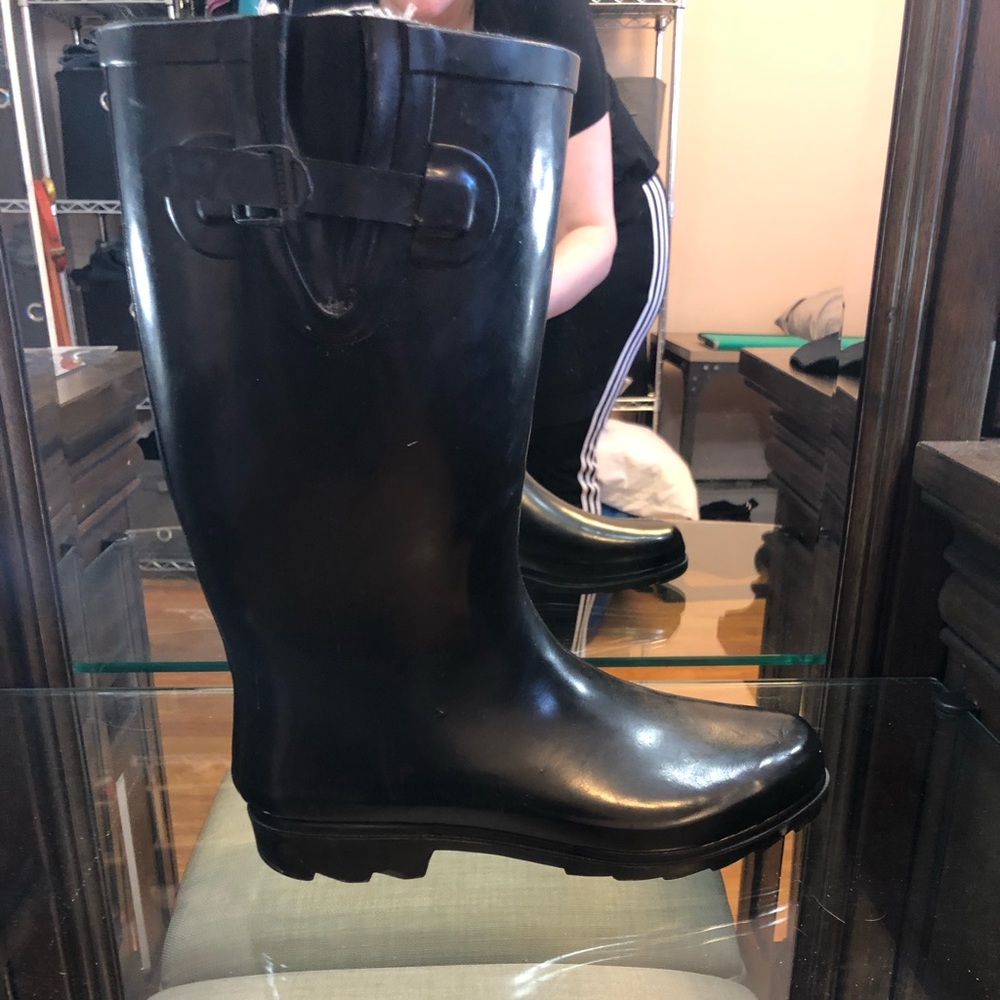 Wide Calf Rain Boots